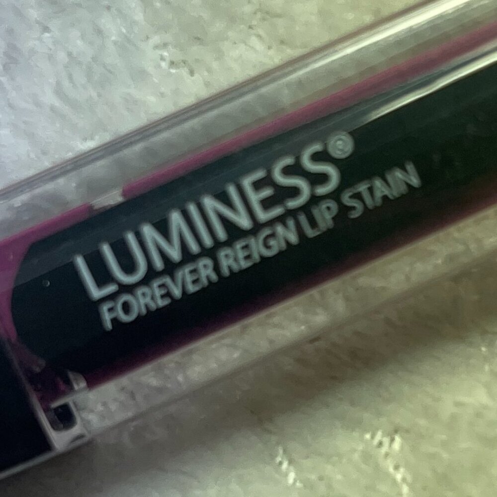 New Long lasting  Luminess sealed lip stainL - Picture 4 of 8
